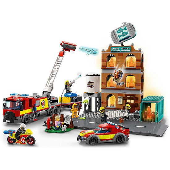 Bild von Feuerwehreinsatz mit Löschtruppe