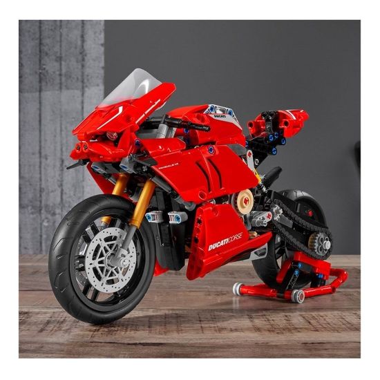 Bild von "Ducati Pangiale V4 R" "Technic"